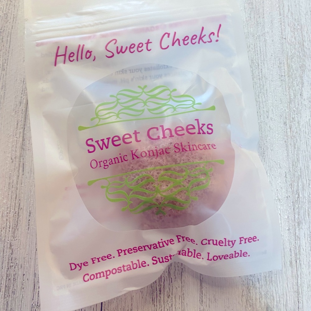 NWT Sweet Cheeks Organic Polisher - Lavender